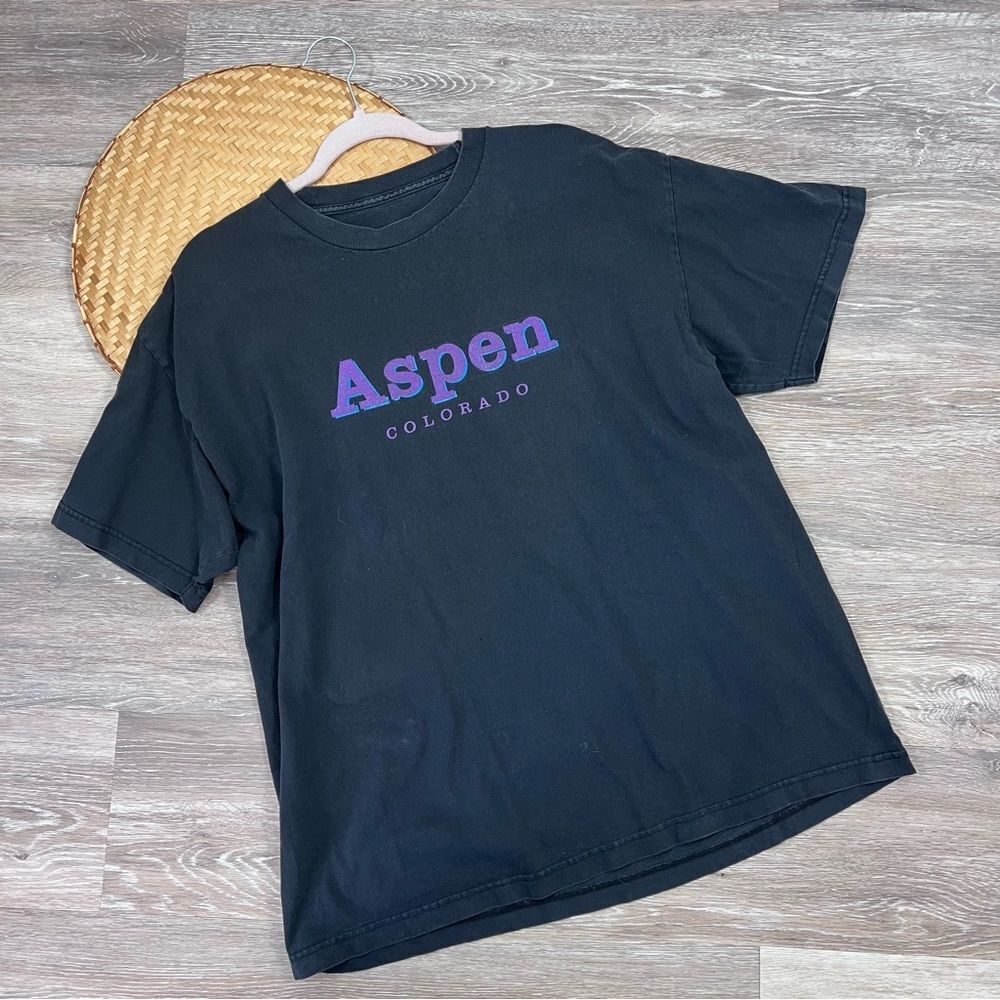 Vintage aspen Colorado graphic tshirt black
